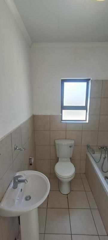 To Let 2 Bedroom Property for Rent in Klerksdorp North West